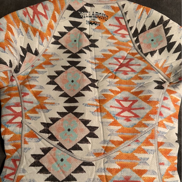 Brand new never worn billabong surf capsule suit, size 4 - Picture 4 of 4